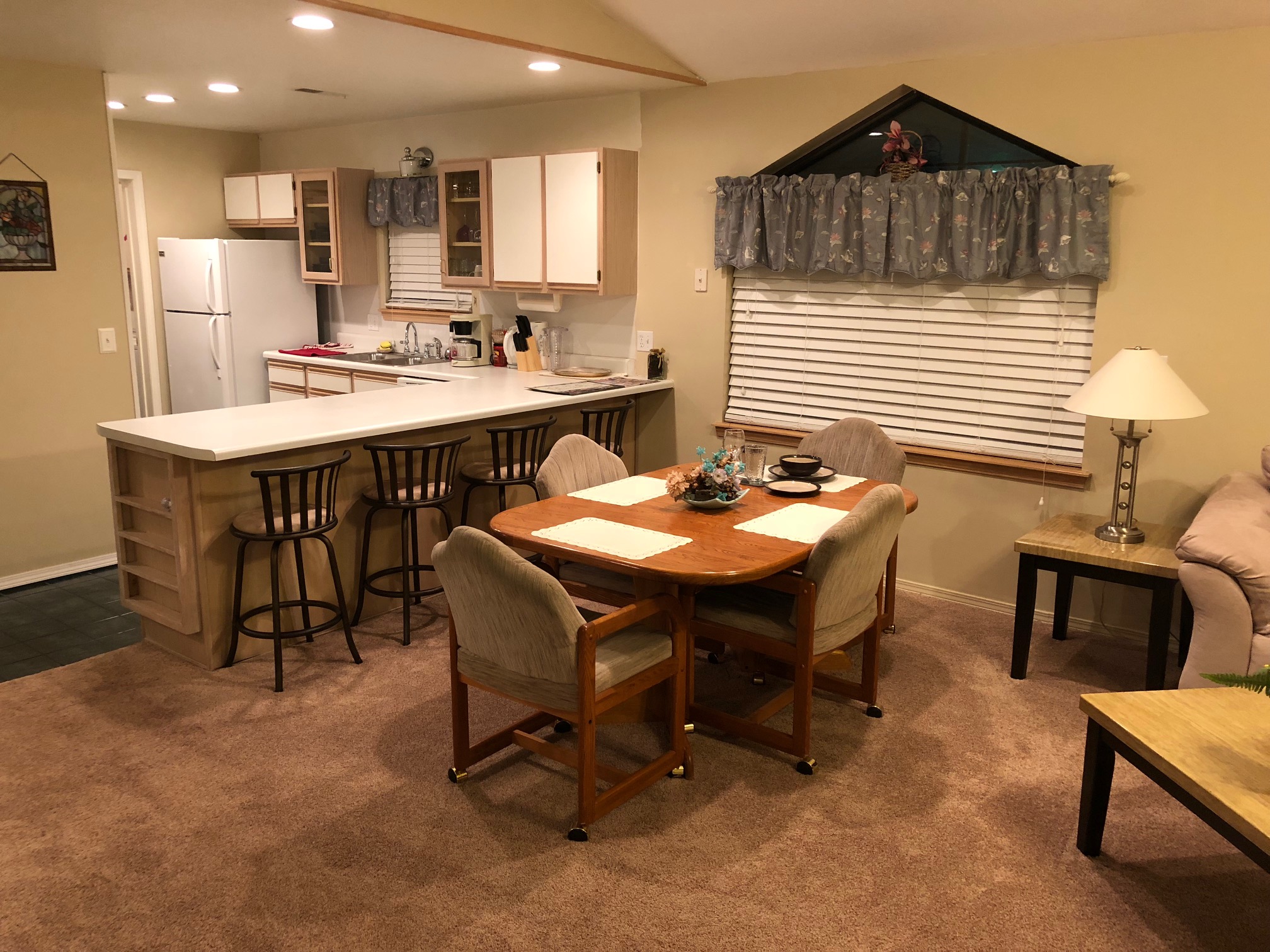 condo inside view 3