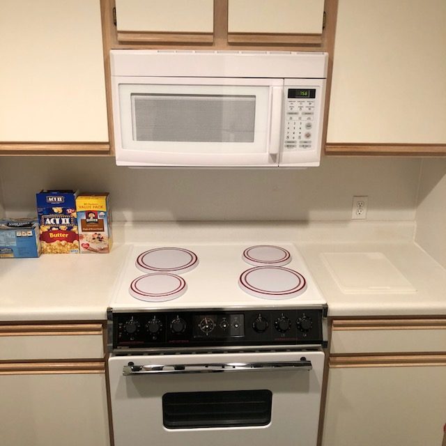 Range-Cook Top-Microwave